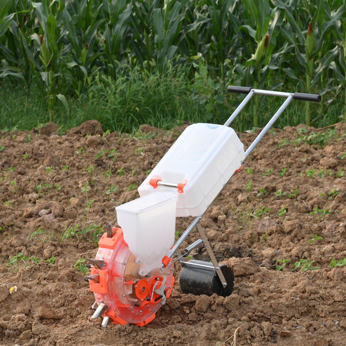 Hand-Push Planter for Corn and Cotton Fertilization