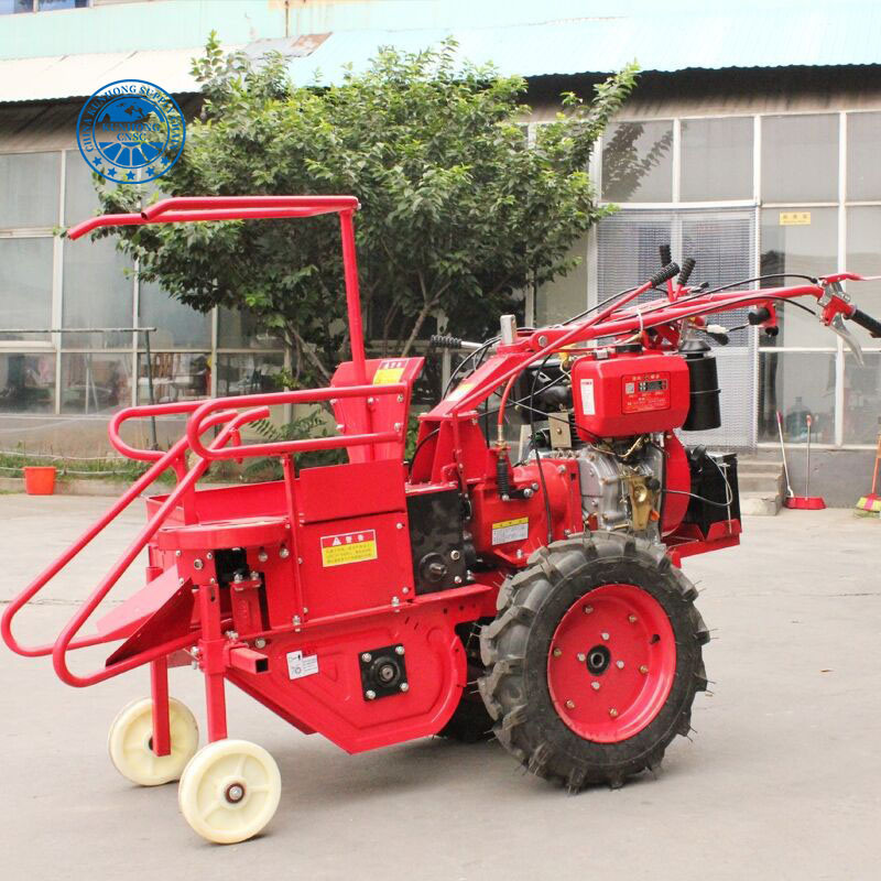 Factory Price Small Tractor Maize Harvesting Machinery Corn Harvester