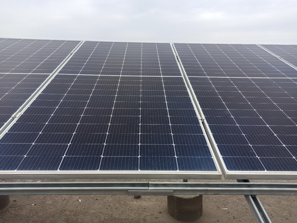 Solar Panel Manufacturer 500W 600W 700W Intelligent Photovoltaic Installation System Solar Energy Manufacturing