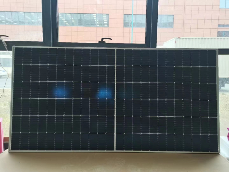 Light Energy Large Power Station Double Glass High-Efficiency N-Type Battery 580W Solar Panel Photovoltaic Panel