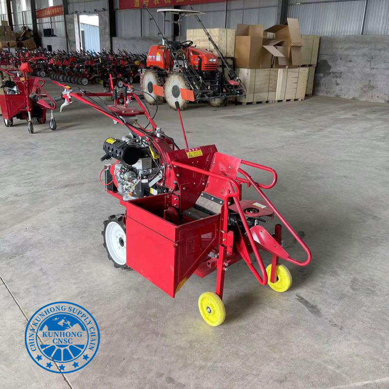 Farm Walking Tractor Connected to Corn Harvester/One Row Bean Harvester