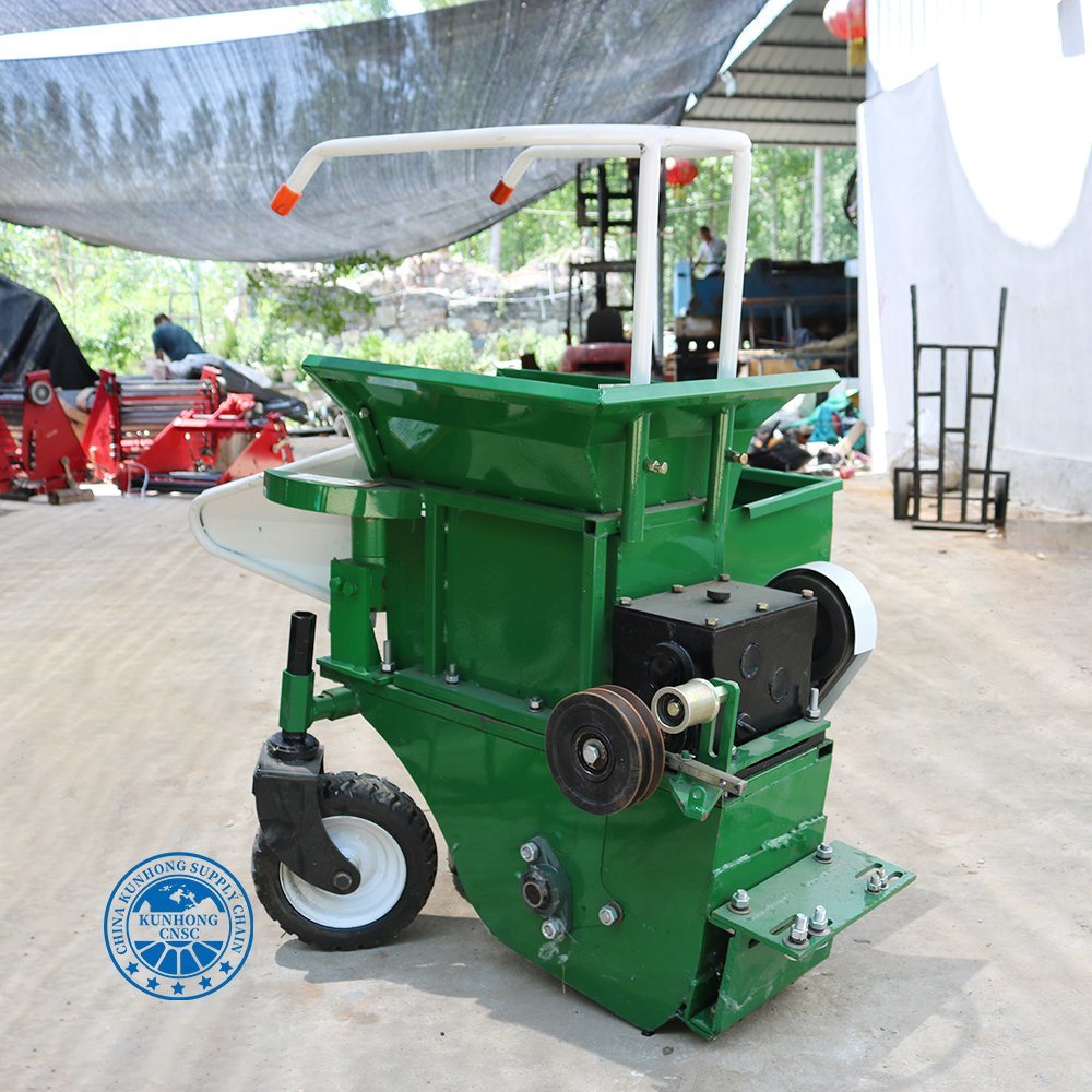 Self Propelled Hand Pushing Type Corn Harvester Agricultural Corn Maize Combine Harvester