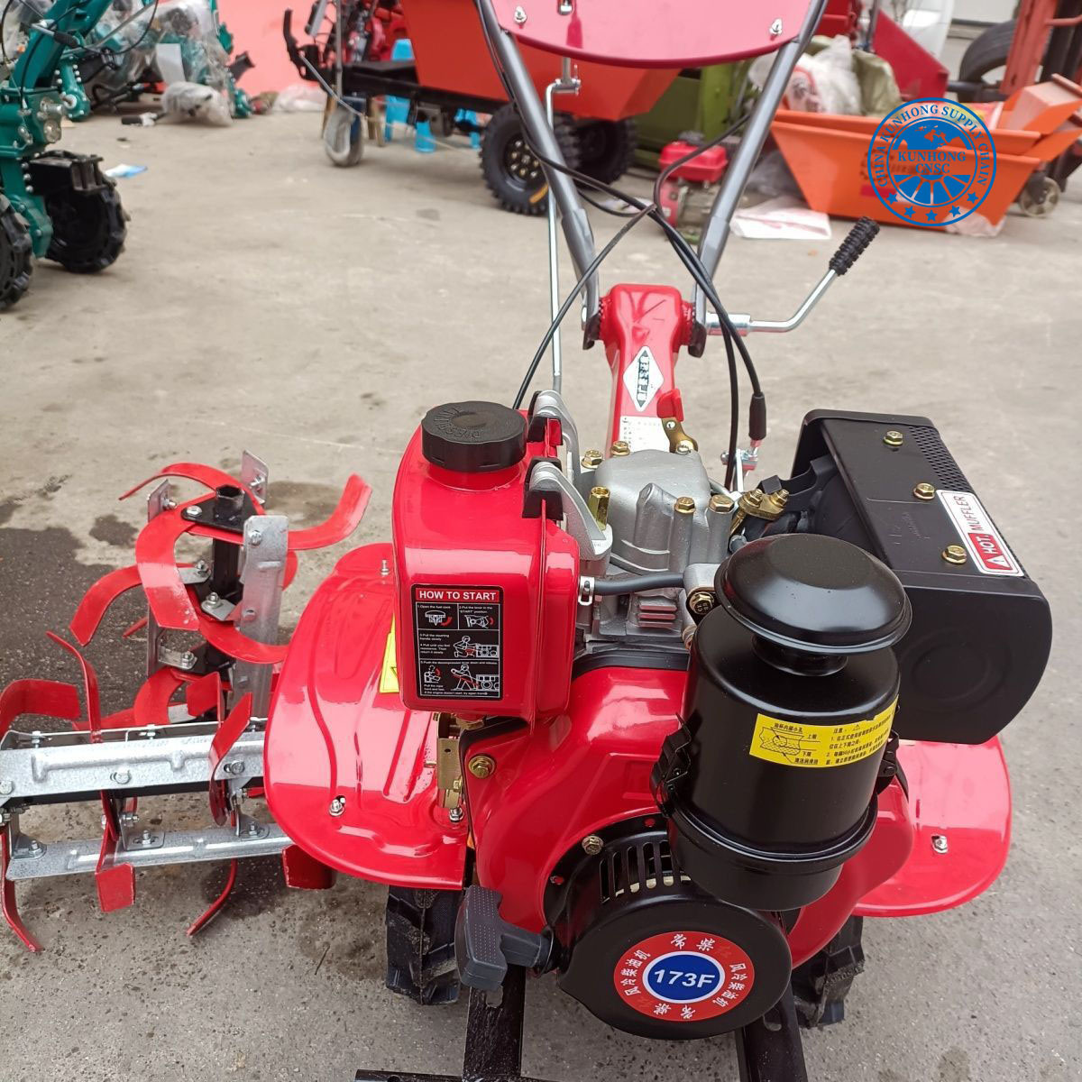 Hand Walking Farm Machinery Mini Power Tiller with Rotary Tillage