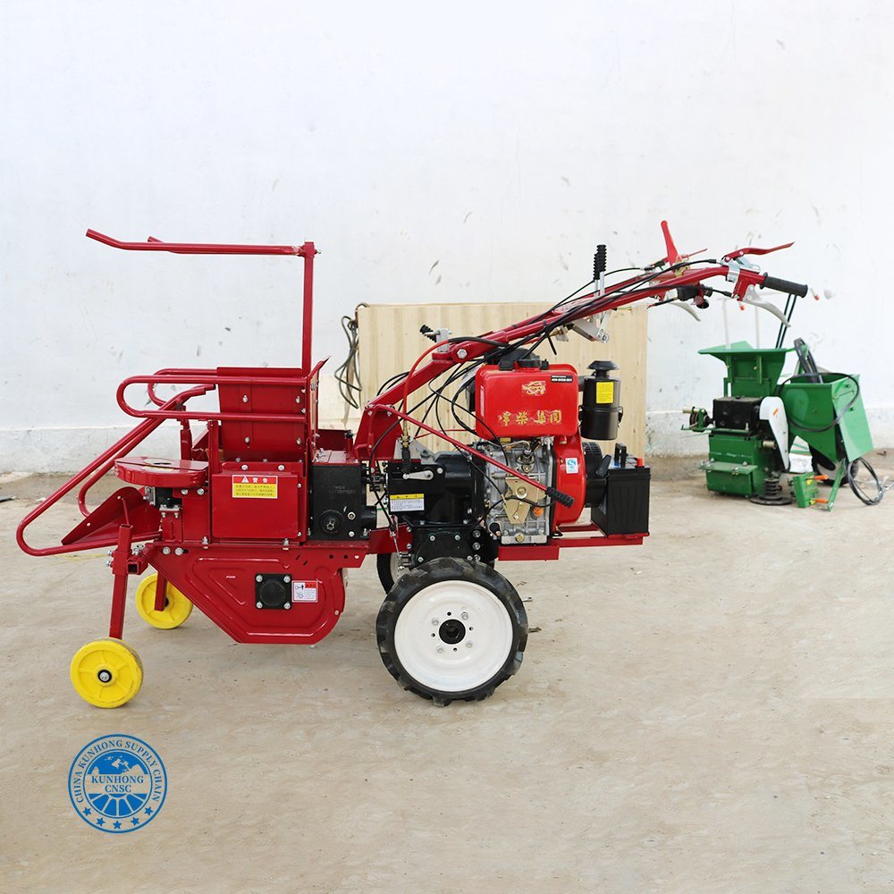 Corn Harvester Directly Connected Multi-Functional Straw Crushing