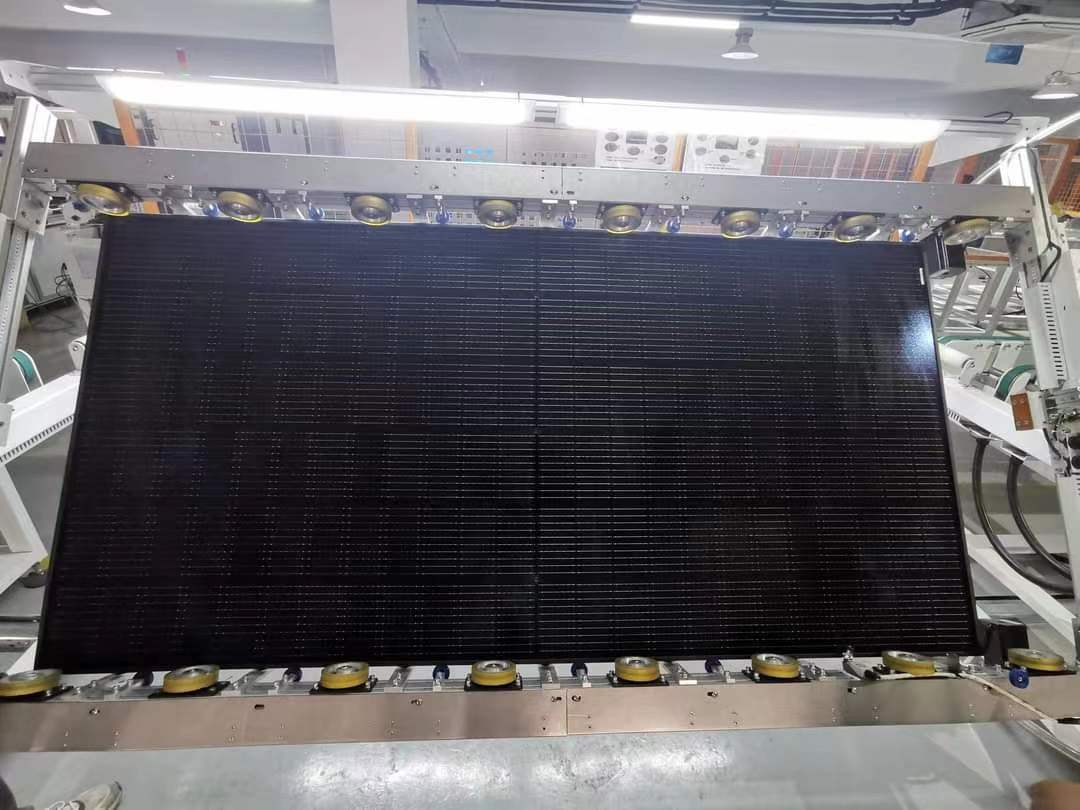 2024 Series Half Cell Solar Panel 540W 550W 560W PV 182 mm Big Size Solar Panel