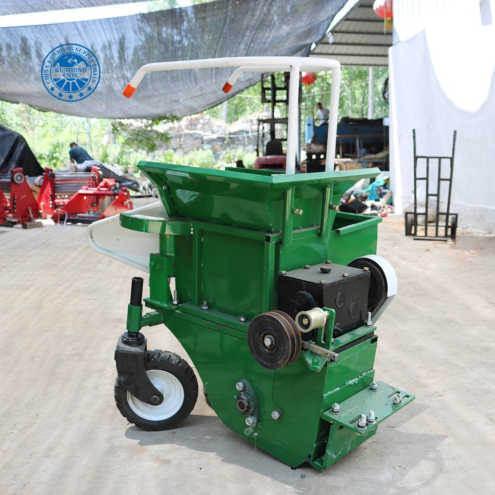 Farm Walking Tractor Connected to Corn Harvester/One Row Bean Harvester